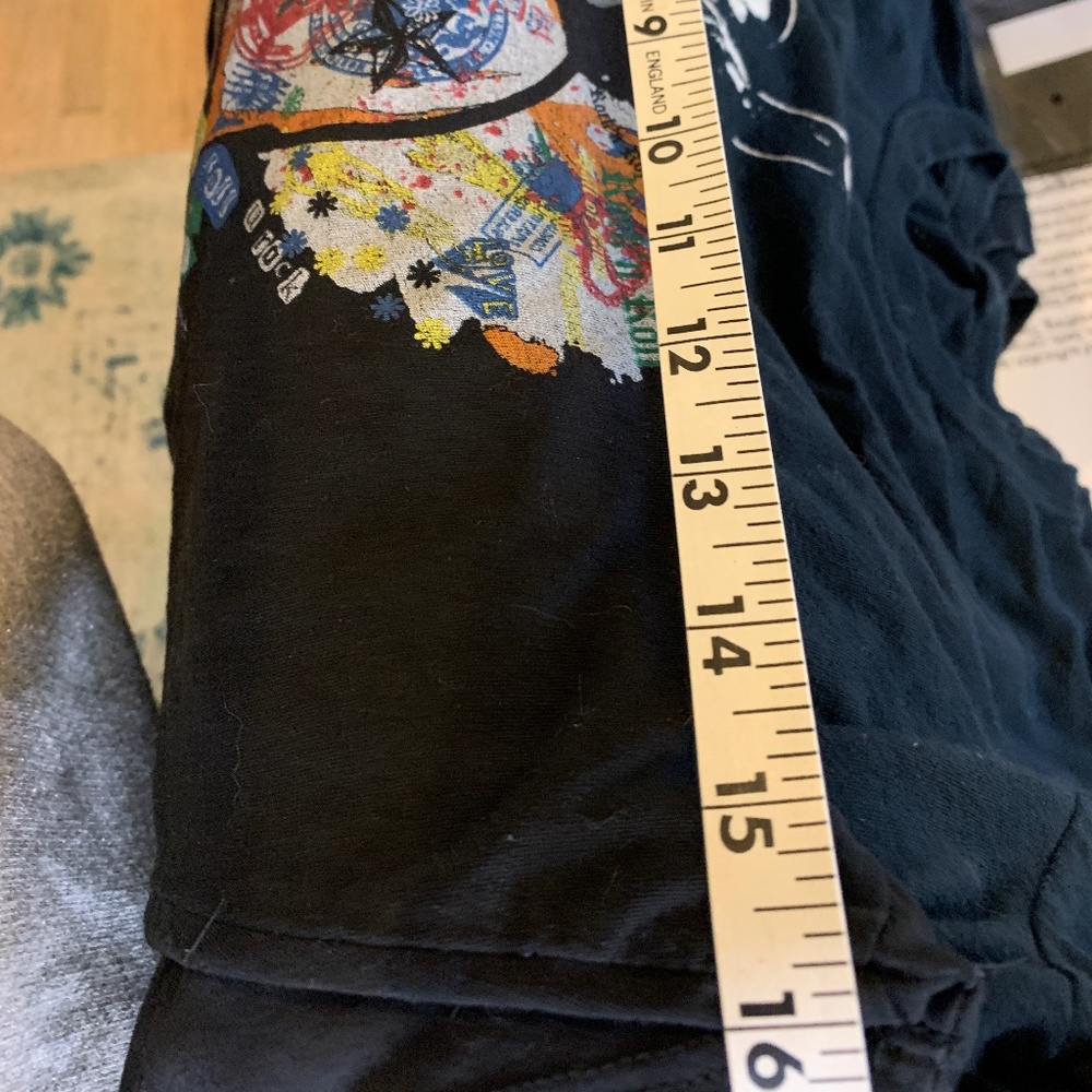 Rock Reign O'er Me R&R Hall Of Fame Tee - image 7